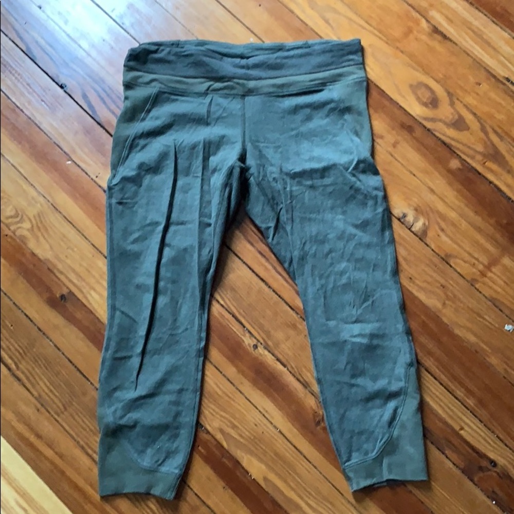 Lululemon cotton crops size 10